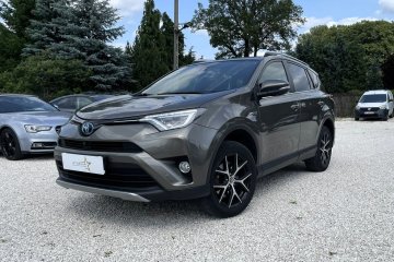 Rav4 AWD, Hybryda polski salon